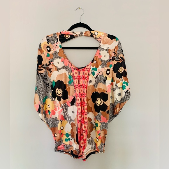 Floral Print Blouse - Picture 3 of 5